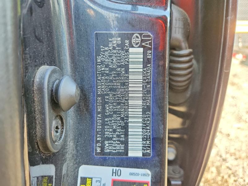 2017 TOYOTA COROLLA SE 12