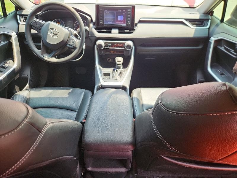 2021 TOYOTA RAV4 LE 8