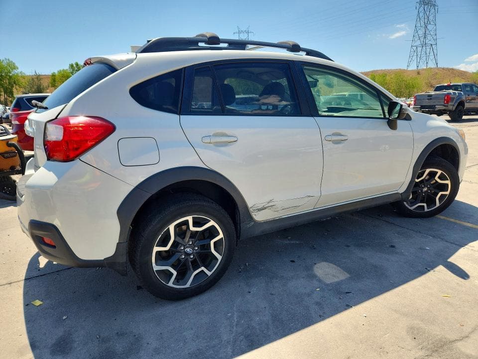 2017 SUBARU CROSSTREK 3