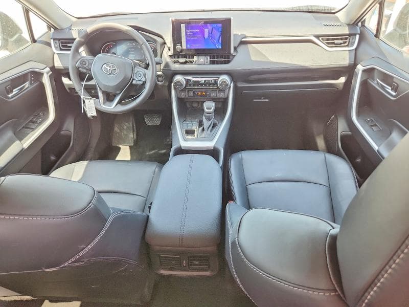 2024 TOYOTA RAV4 XLE PREMIUM 8
