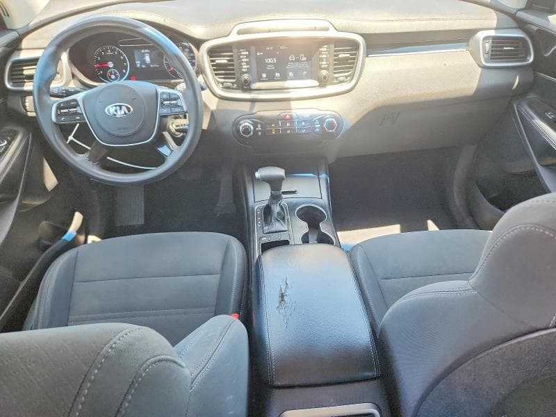 2019 KIA SORENTO LX 8