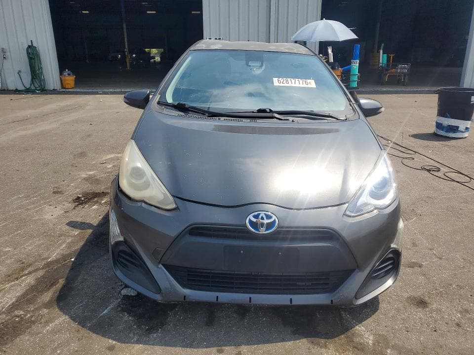 2017 TOYOTA PRIUS C TWO 5