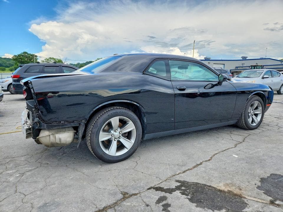 2017 DODGE CHALLENGER SXT 3