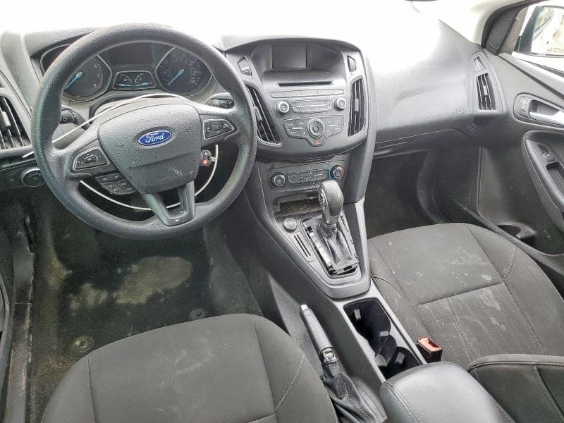 2017 FORD FOCUS SE 8