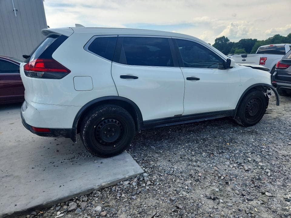 2018 NISSAN ROGUE S 3