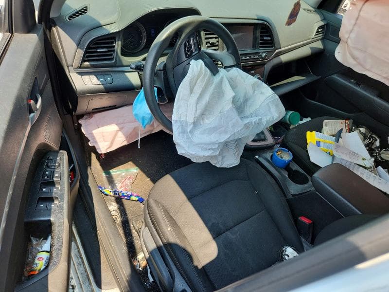 2019 HYUNDAI ELANTRA SEL 8