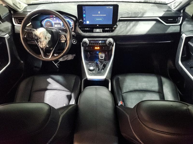 2023 TOYOTA RAV4 LIMITED 8