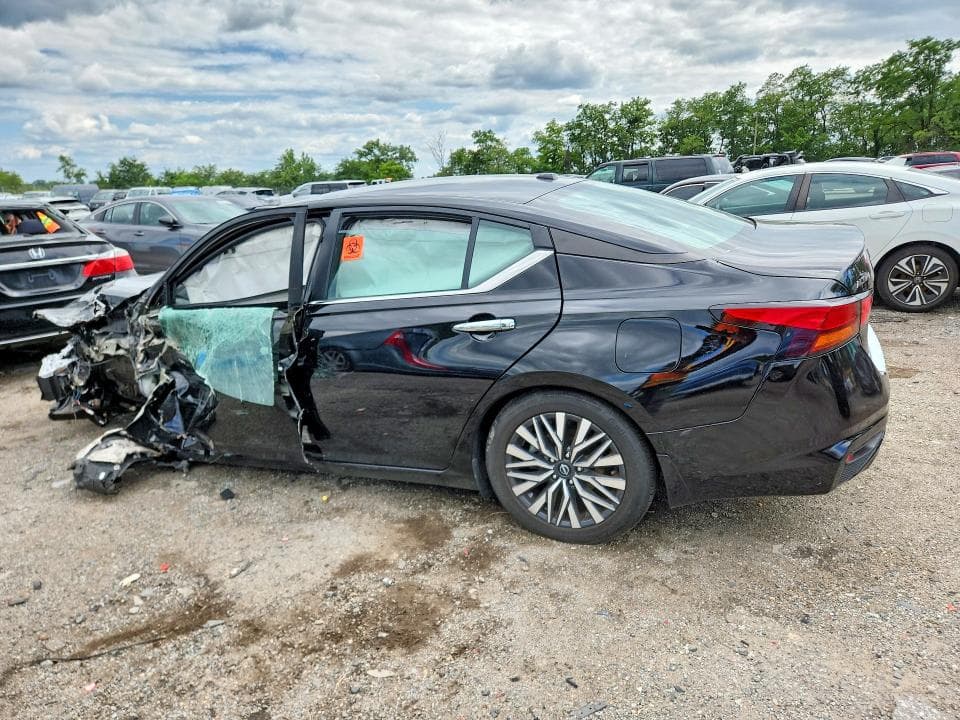 2023 NISSAN ALTIMA SV 2