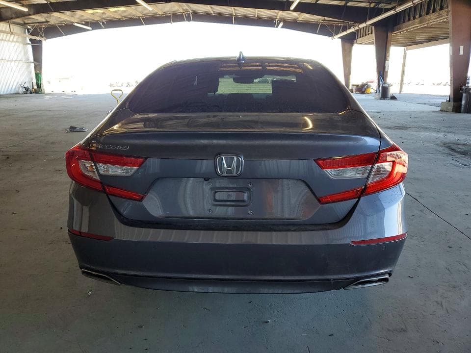 2018 HONDA ACCORD TOURING 6