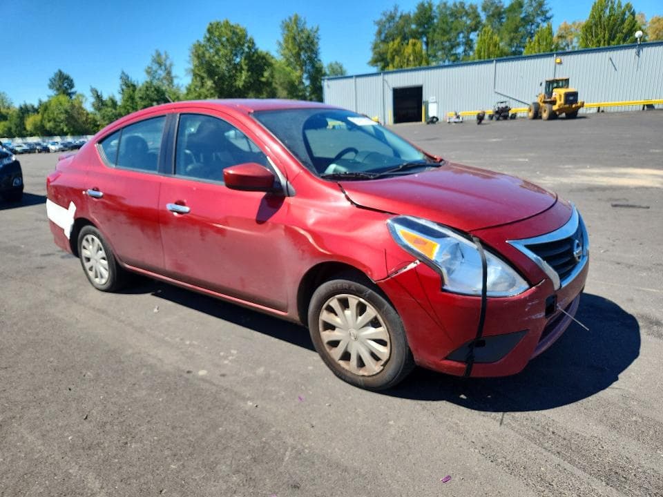 2017 NISSAN VERSA 1.6 SV 4