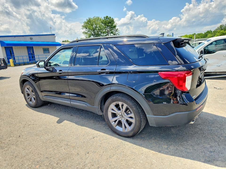 2021 FORD EXPLORER XLT 2