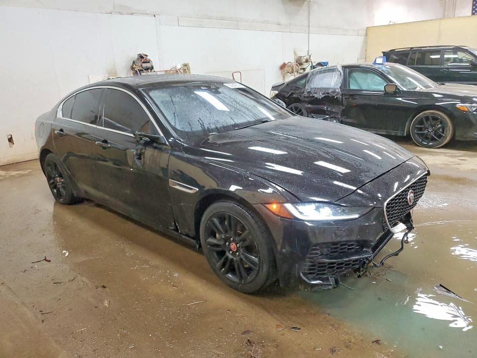 2020 JAGUAR XE S 4