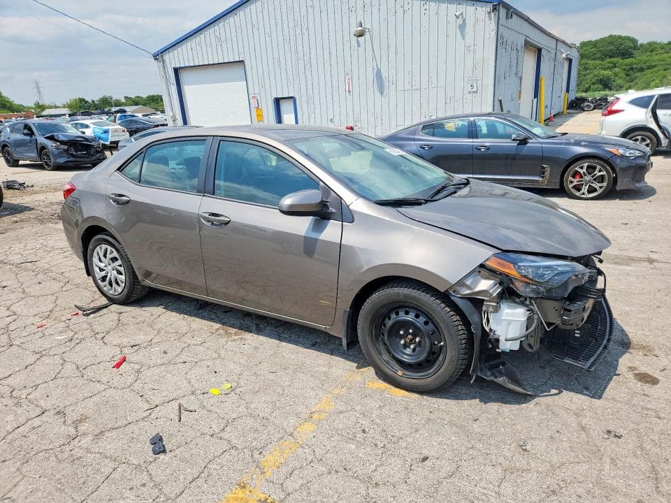 2018 TOYOTA COROLLA LE 4