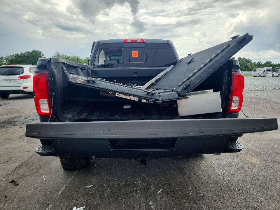 2018 CHEVROLET SILVERADO K1500 LTZ 6