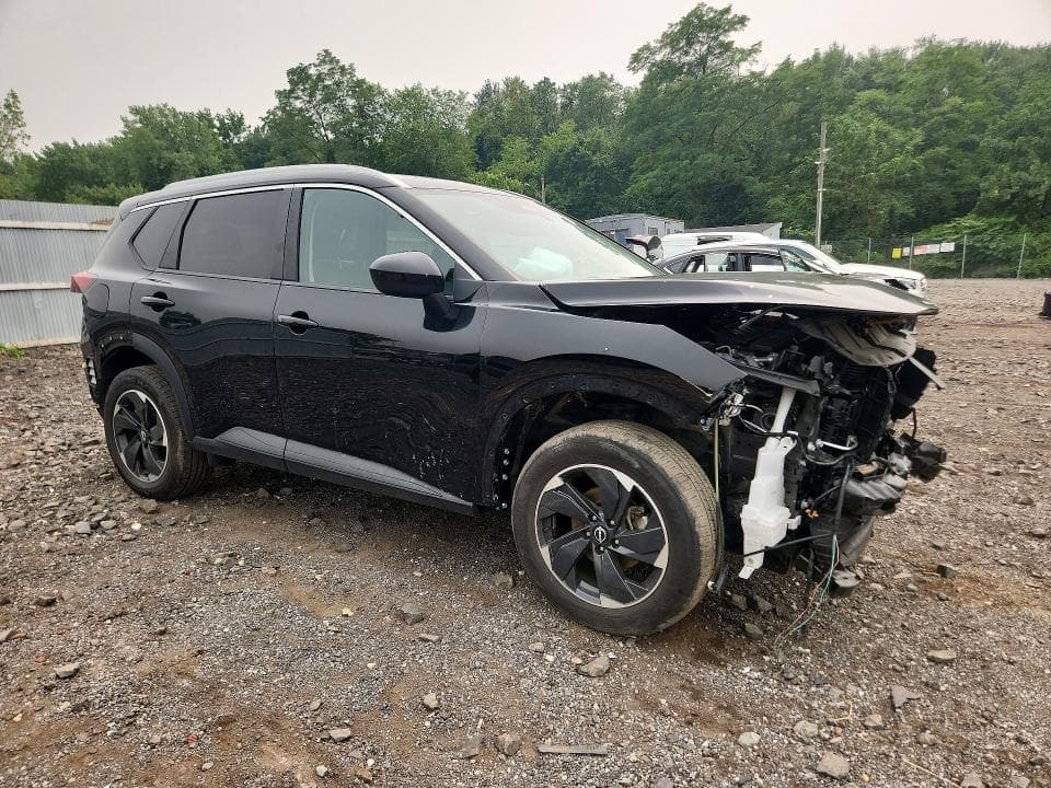 2024 NISSAN ROGUE SV 4