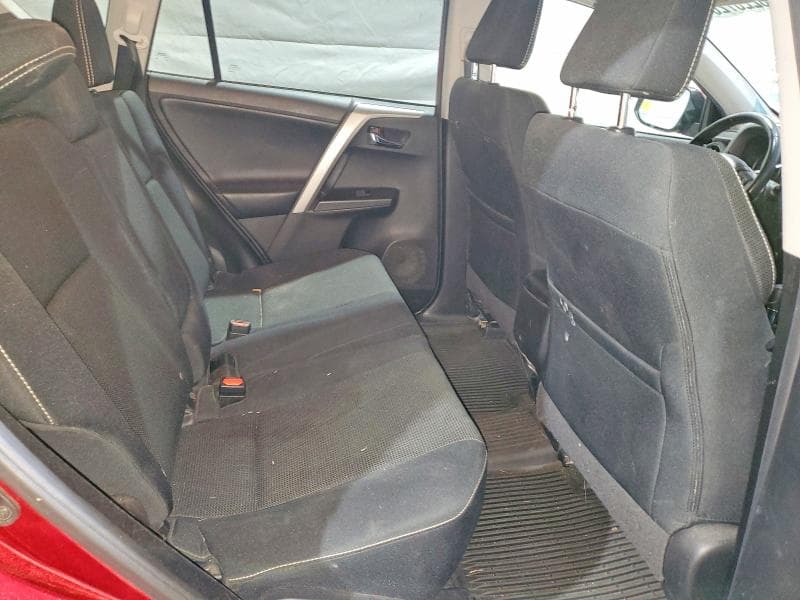 2018 TOYOTA RAV4 XLE 11