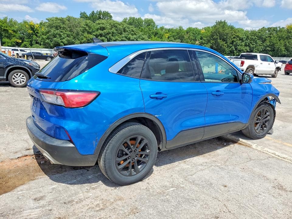 2021 FORD ESCAPE SE 3