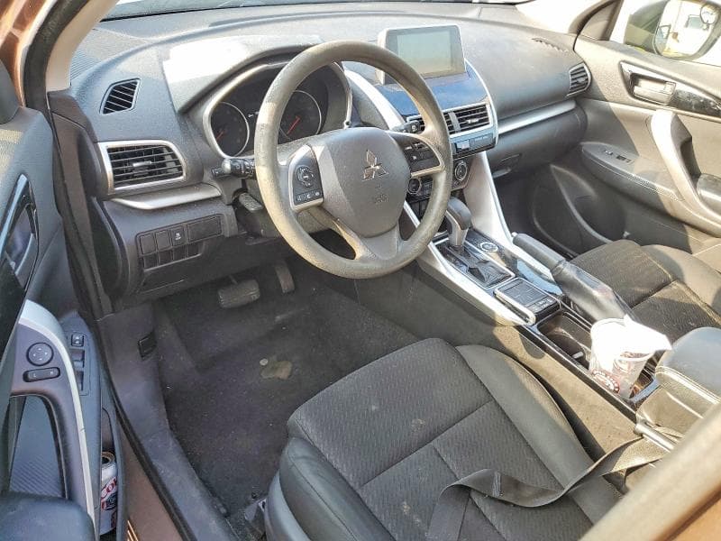 2018 MITSUBISHI ECLIPSE CROSS LE 8