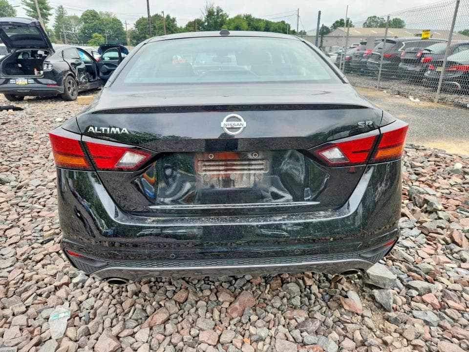 2021 NISSAN ALTIMA SR 6