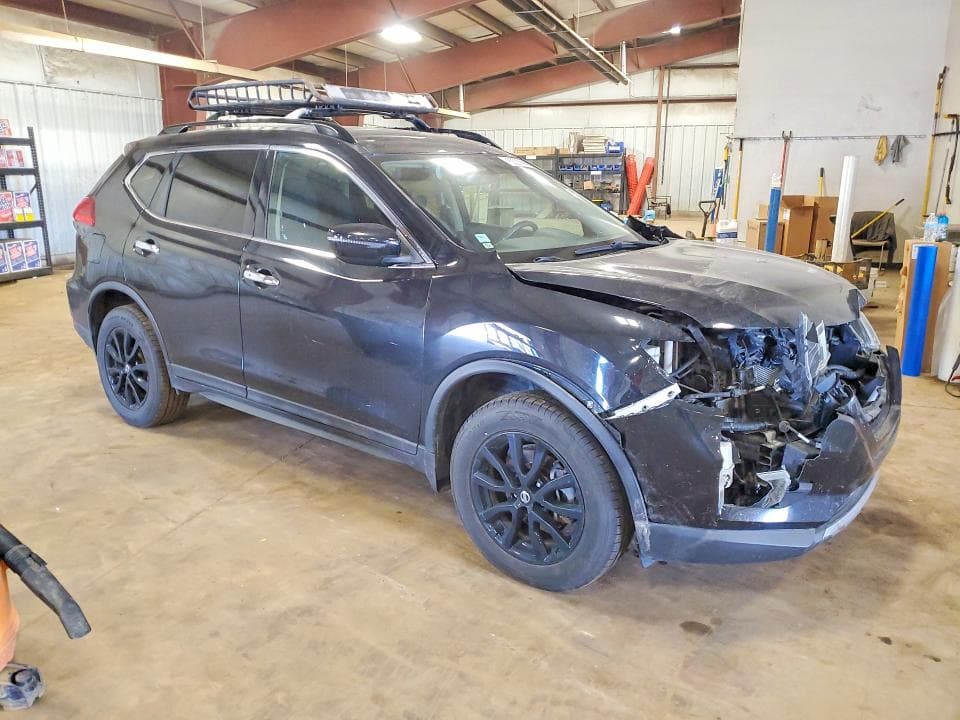 2017 NISSAN ROGUE SV 4