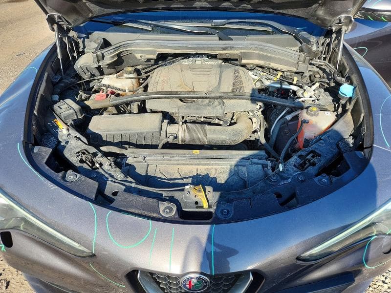 2021 ALFA ROMEO STELVIO TI 12
