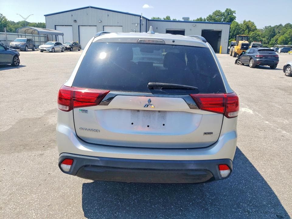 2020 MITSUBISHI OUTLANDER SE 6