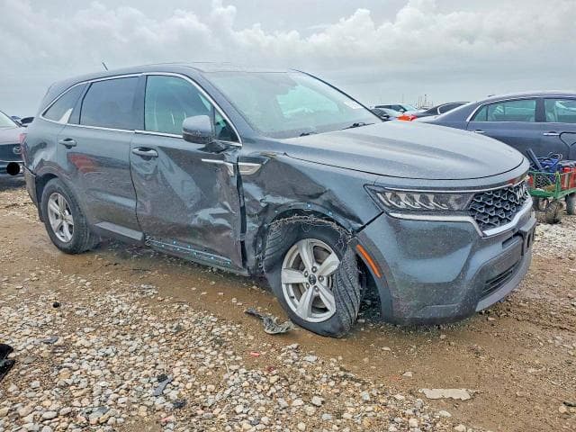 2022 KIA SORENTO LX 4