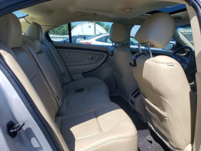 2019 FORD TAURUS LIMITED 10