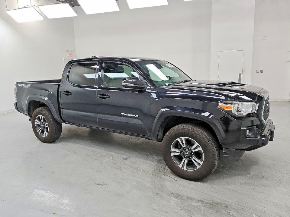 2018 TOYOTA TACOMA TRD SPORT 4