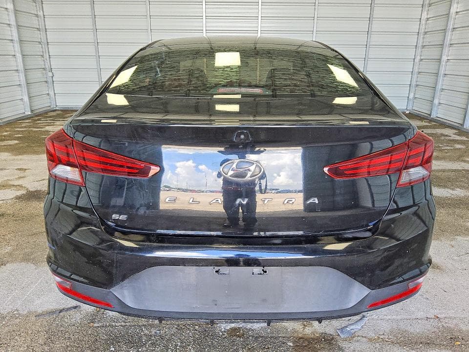 2019 HYUNDAI ELANTRA SE 6