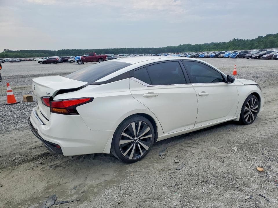 2020 NISSAN ALTIMA SR 3