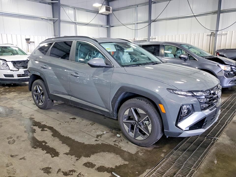 2026 HYUNDAI TUCSON SEL 4