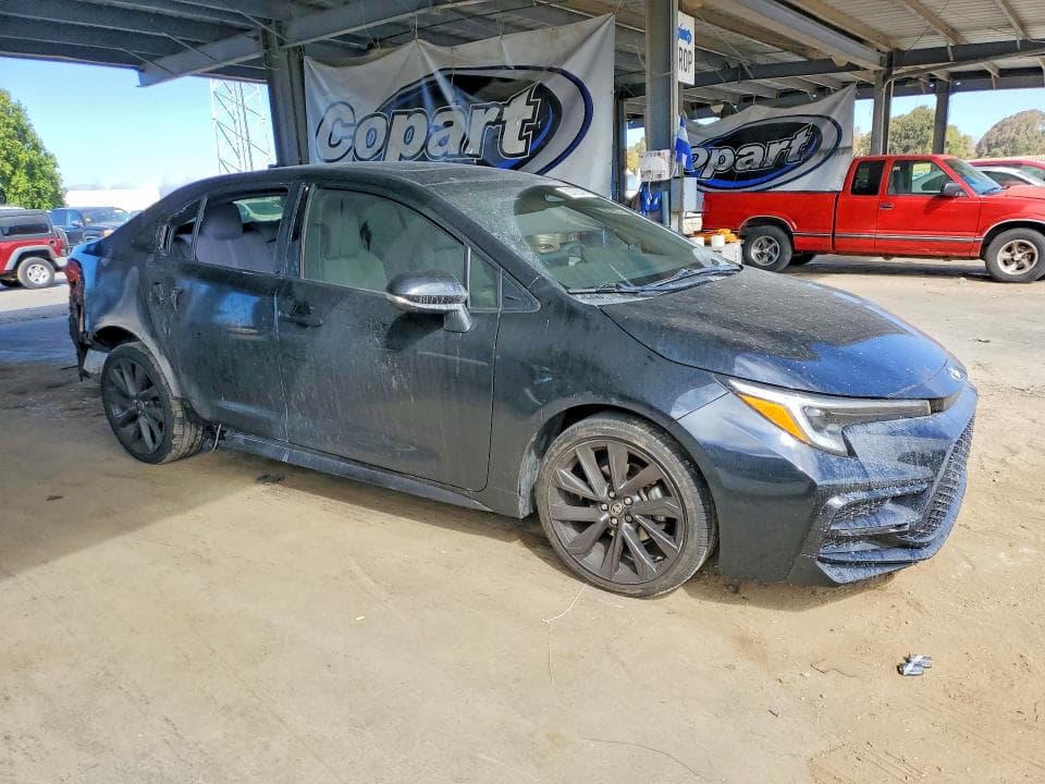 2023 TOYOTA COROLLA SE 4