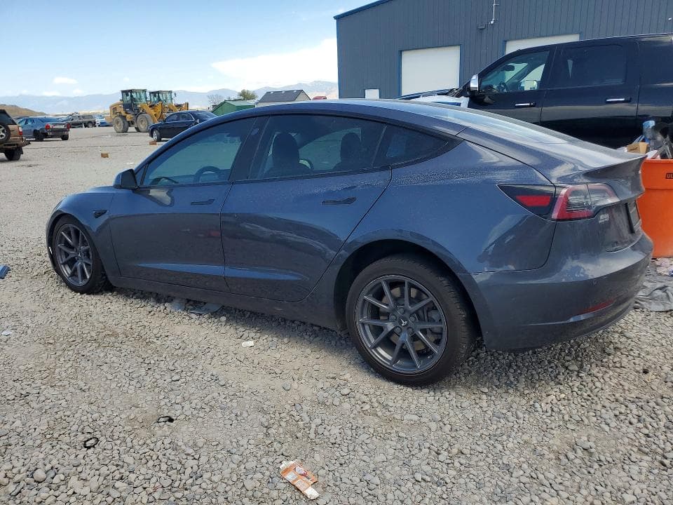 2022 TESLA MODEL 3 2