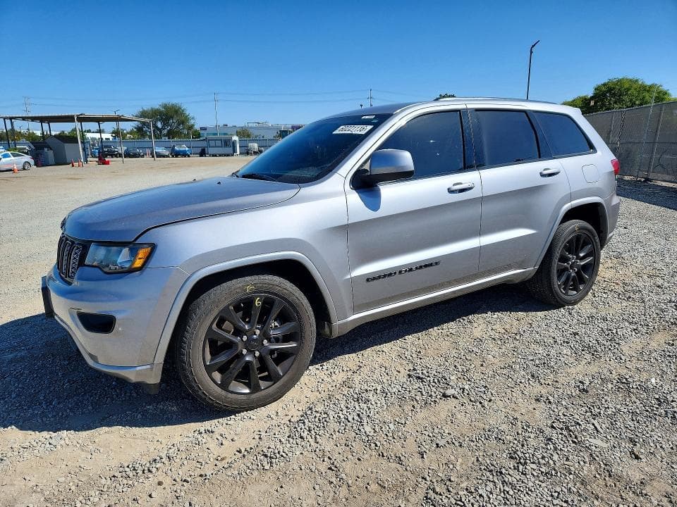 2021 JEEP GRAND CHEROKEE LAREDO - 1