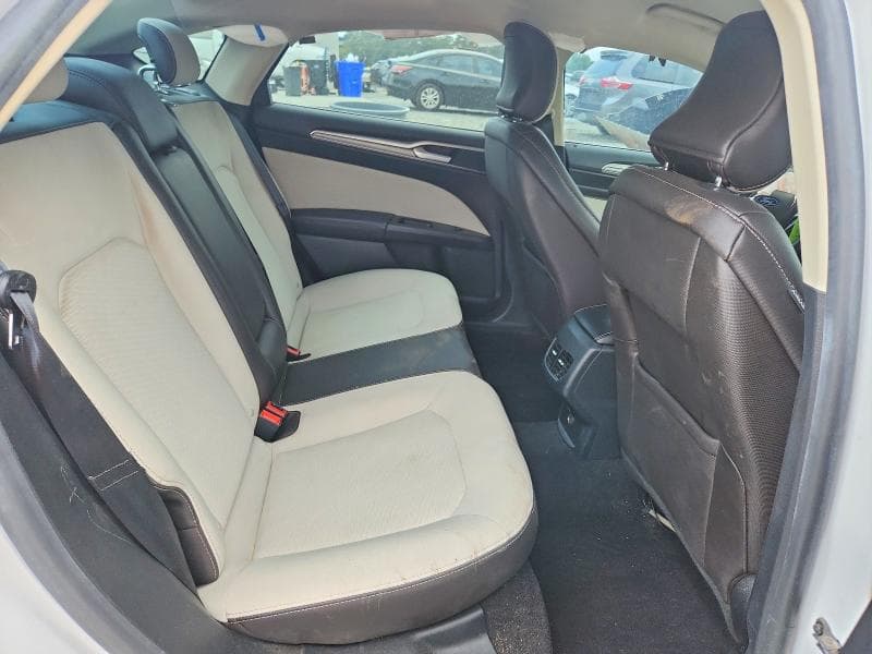 2019 FORD FUSION SE 10