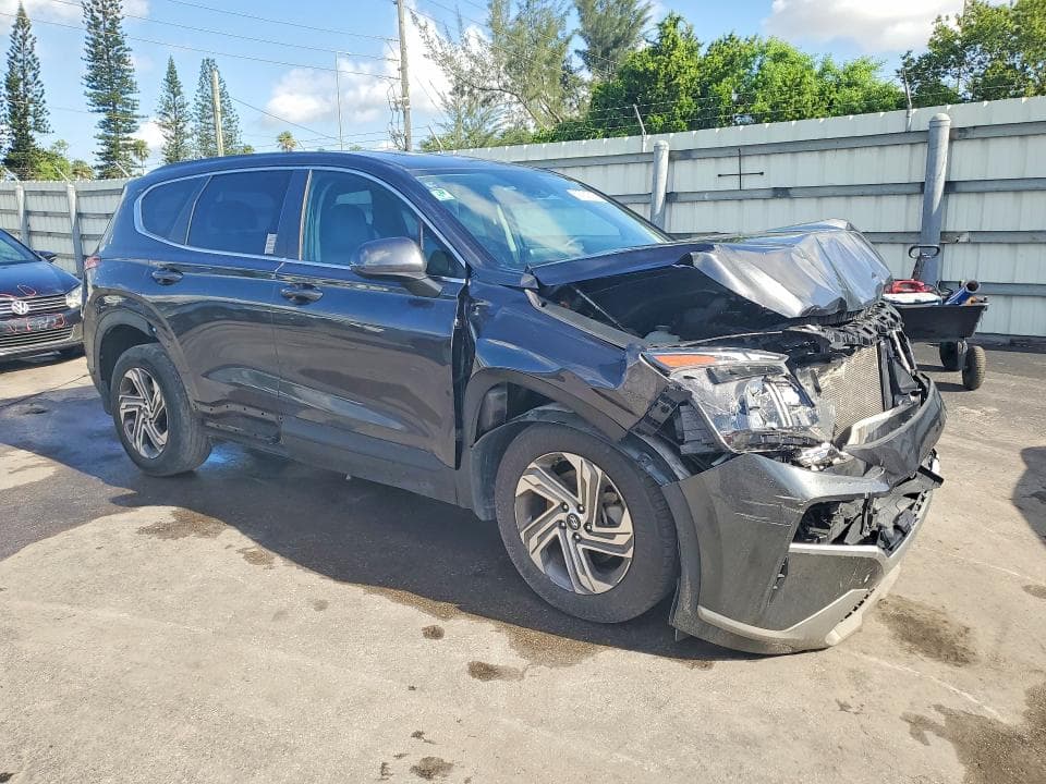 2023 HYUNDAI SANTA FE SE 4