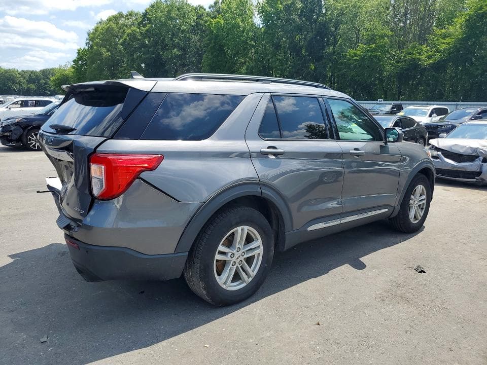 2021 FORD EXPLORER XLT 3