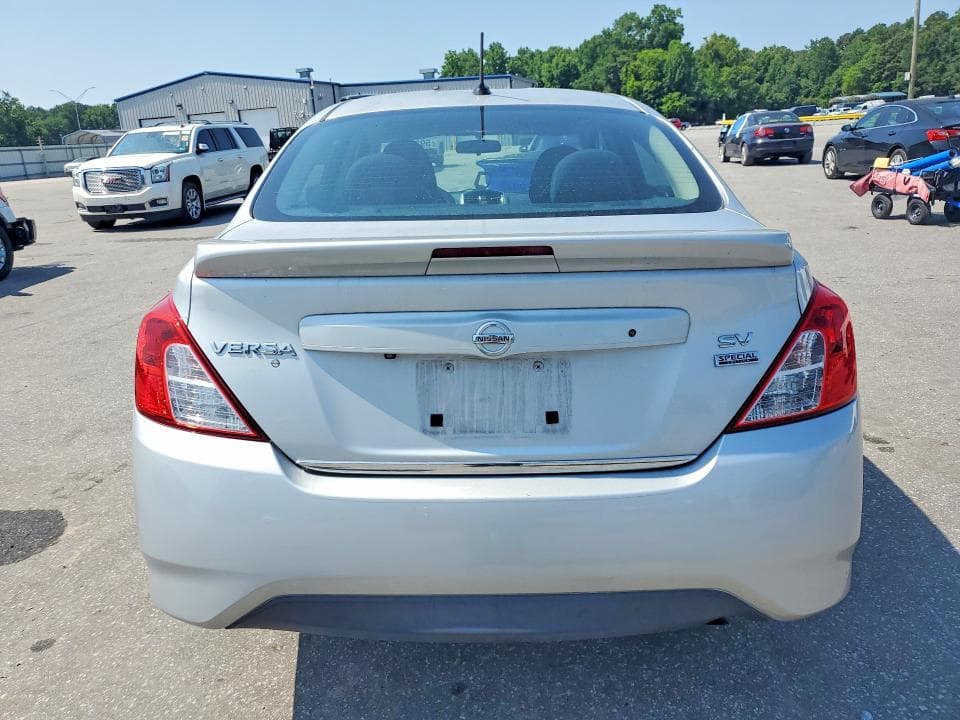 2018 NISSAN VERSA SV 6