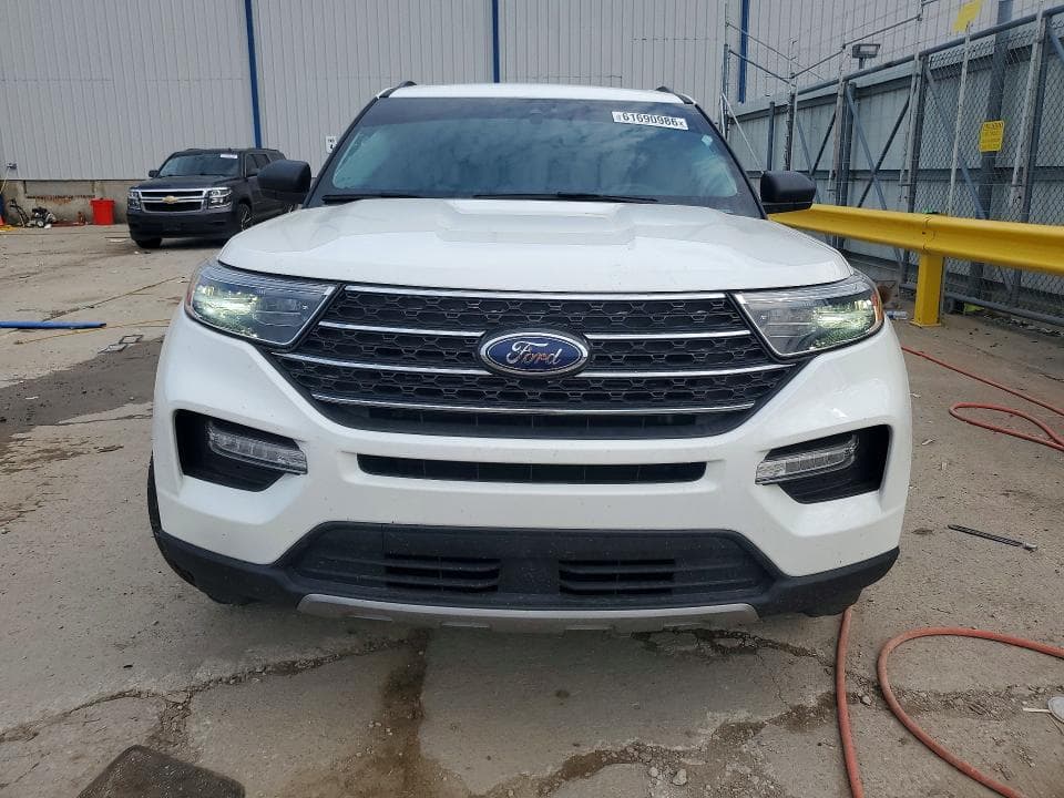 2022 FORD EXPLORER XLT 5