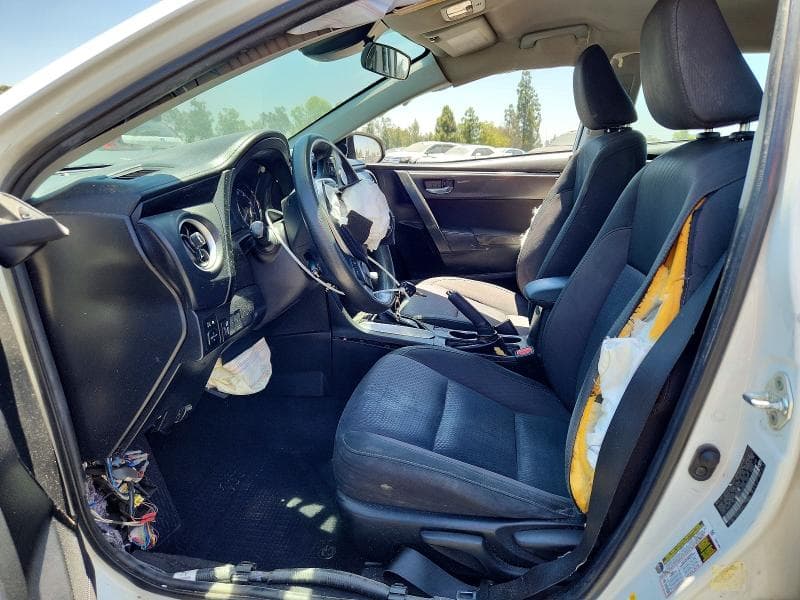 2019 TOYOTA COROLLA LE 7