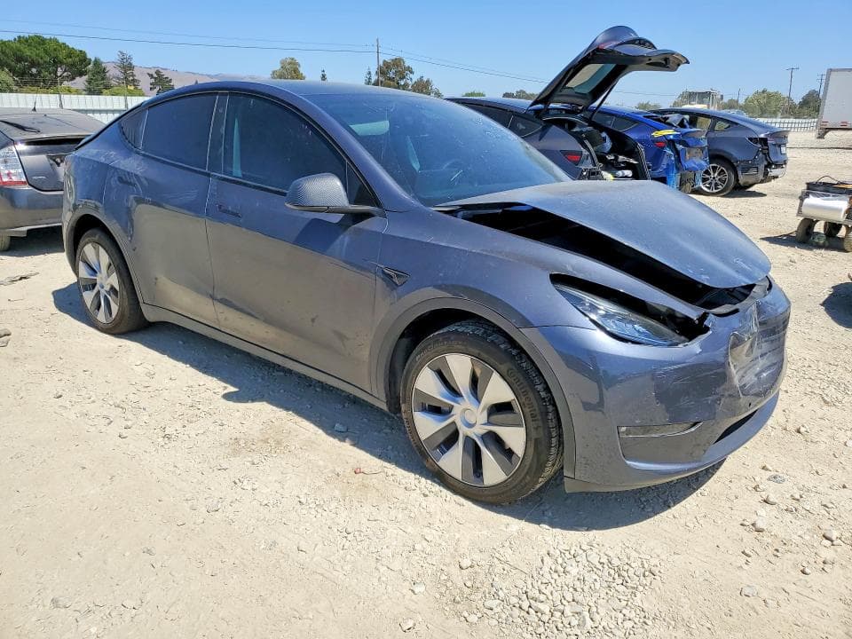 2022 TESLA MODEL Y 4