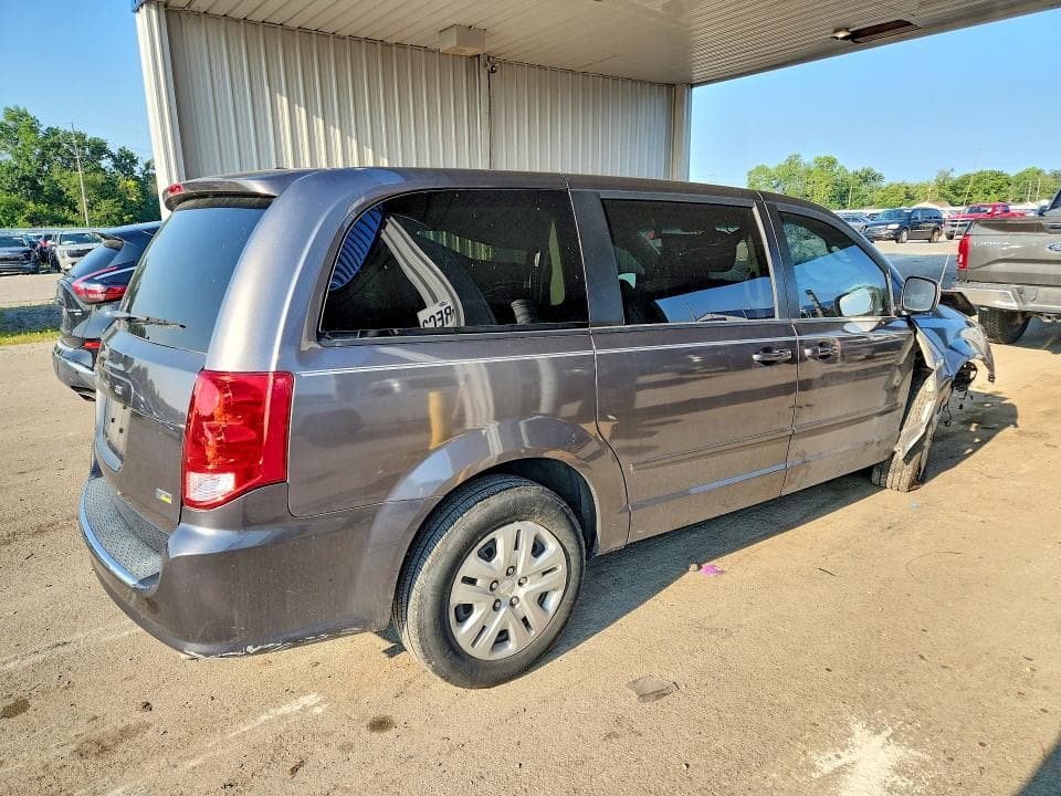 2017 DODGE GRAND CARAVAN SE 3