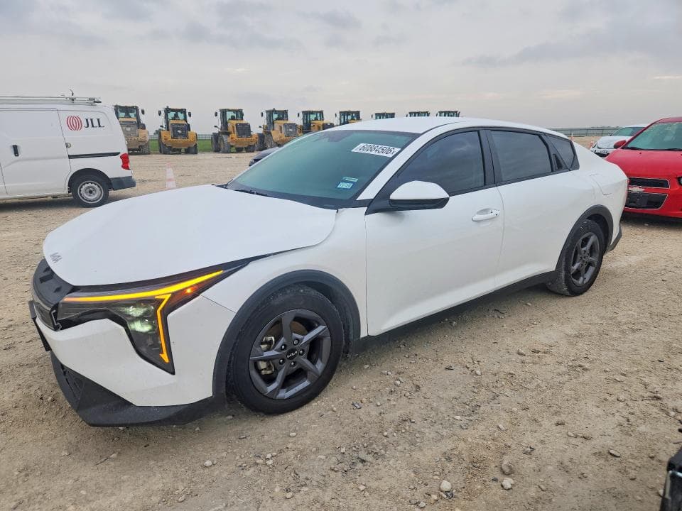 2025 KIA K4 LXS - 1