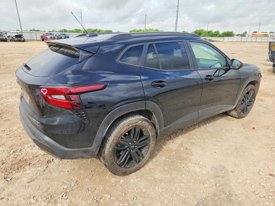 2025 CHEVROLET TRAX ACTIV 3