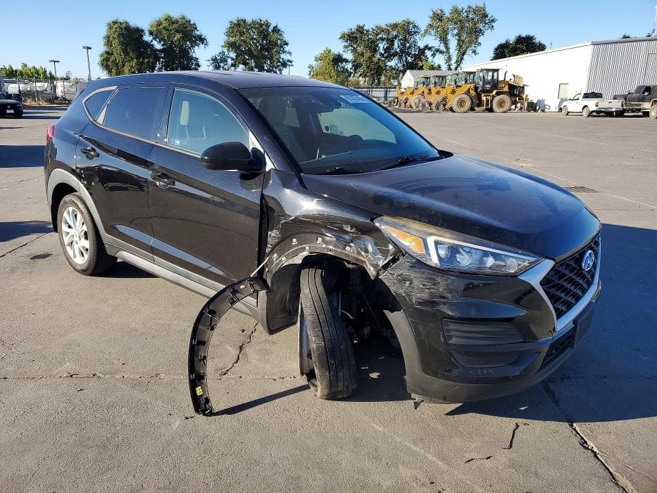 2020 HYUNDAI TUCSON SE 4