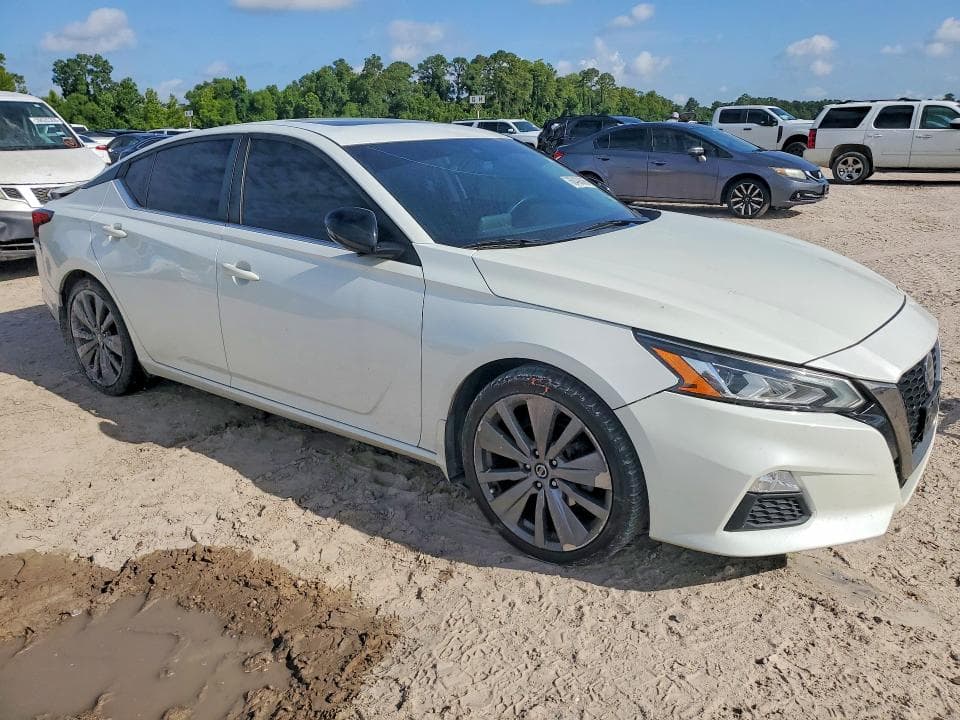 2020 NISSAN ALTIMA SR 4
