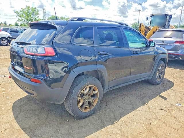 2019 JEEP CHEROKEE TRAILHAWK 3