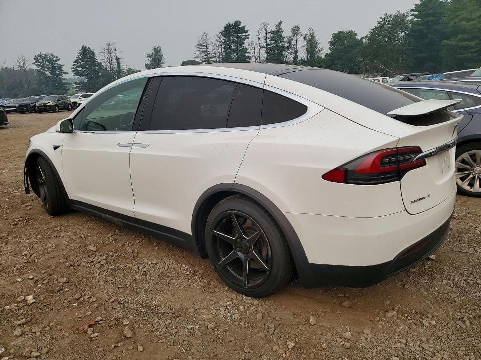 2017 TESLA MODEL X 2