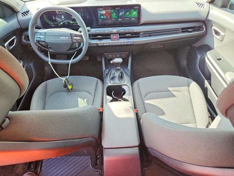 2025 KIA K4 LXS 8